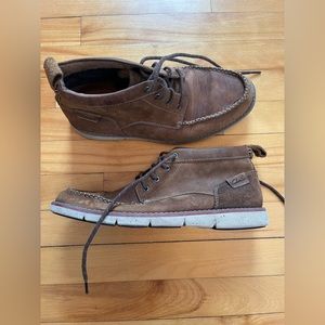 Clarks moc boot size 10